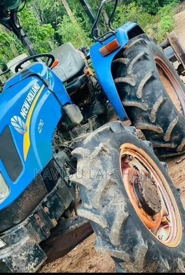 New Holland Tractor 2024