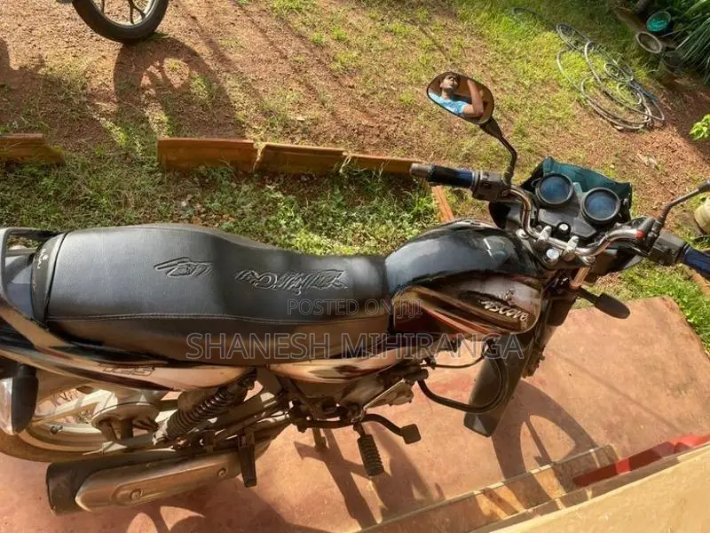 Bajaj Discover 125 2016