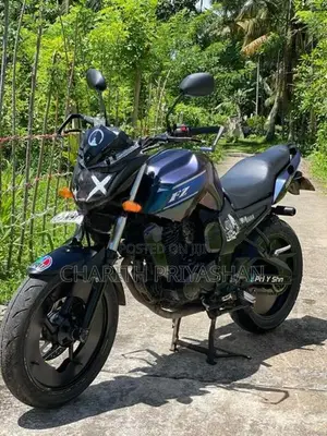 Yamaha FZS V1 💯 2011