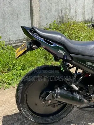 Yamaha FZS V1 💯 2011