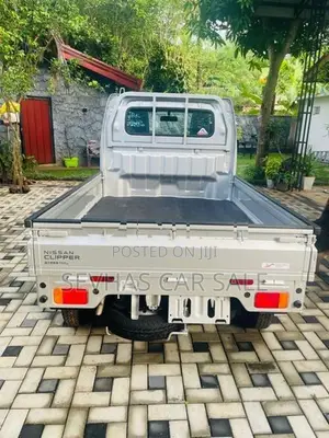 Nissan Clipper truck 2024