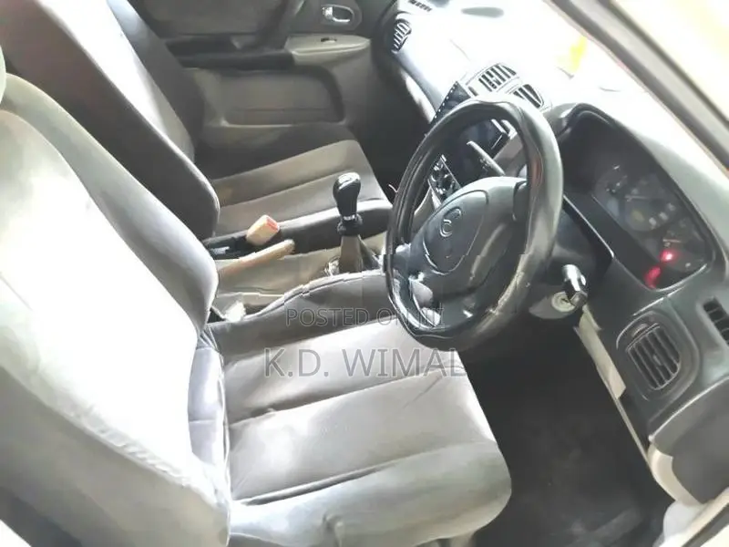 Mazda Familia 2002