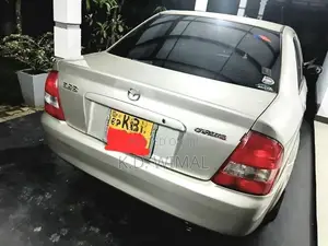 Mazda Familia 2002