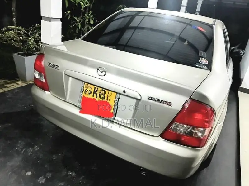 Mazda Familia 2002