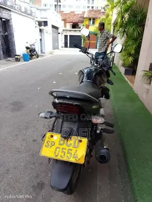 Bajaj Discover 2014