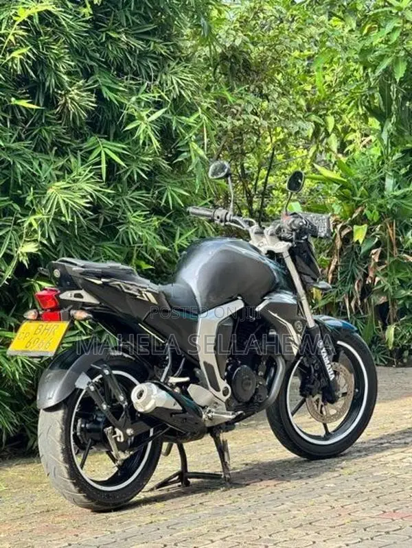 Yamaha FZs V2 Drak Night 2018