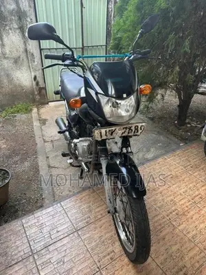Bajaj CT100 2011