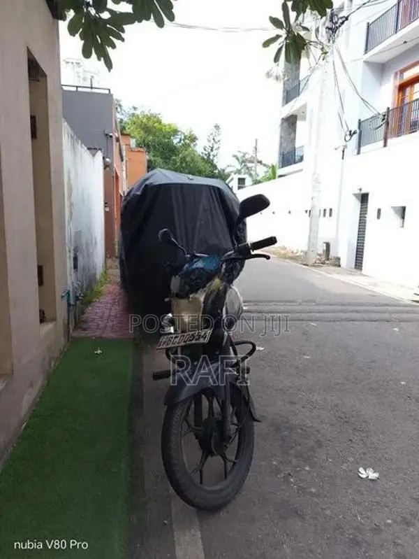 Bajaj Discover 2014