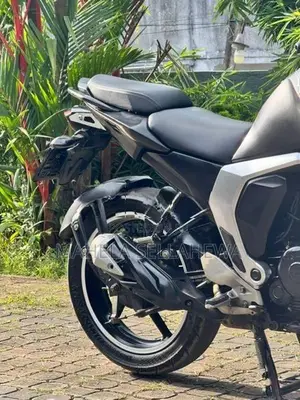 Yamaha FZs V2 Drak Night 2018