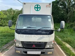 Mitsubishi Canter 10.5 Freezer 2014