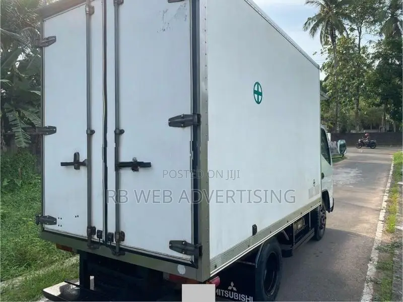 Mitsubishi Canter 10.5 Freezer 2014