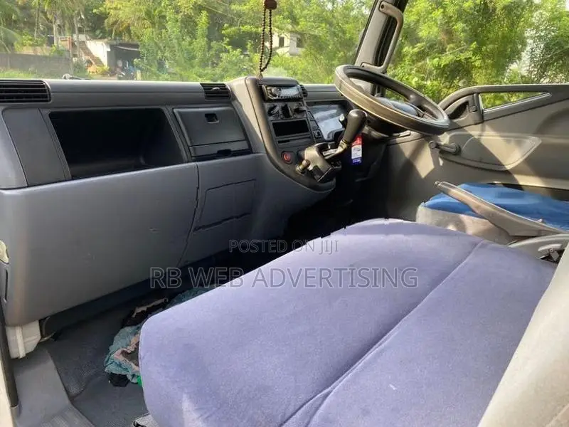Mitsubishi Canter 10.5 Freezer 2014