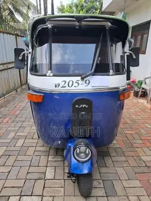 Bajaj RE 1999