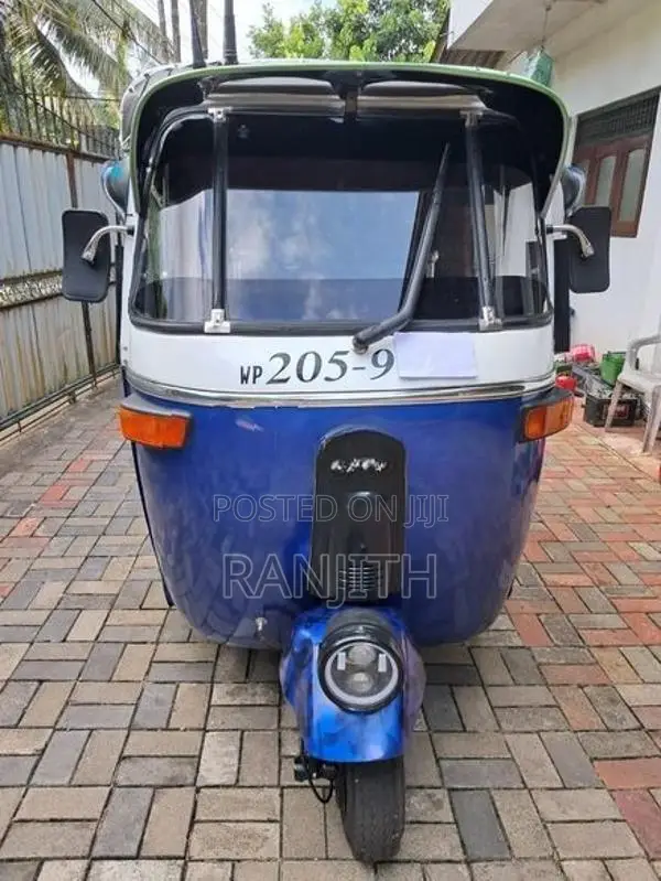 Bajaj RE 1999