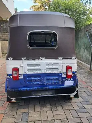 Bajaj RE 1999