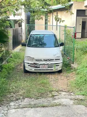 Nissan Serena 1992