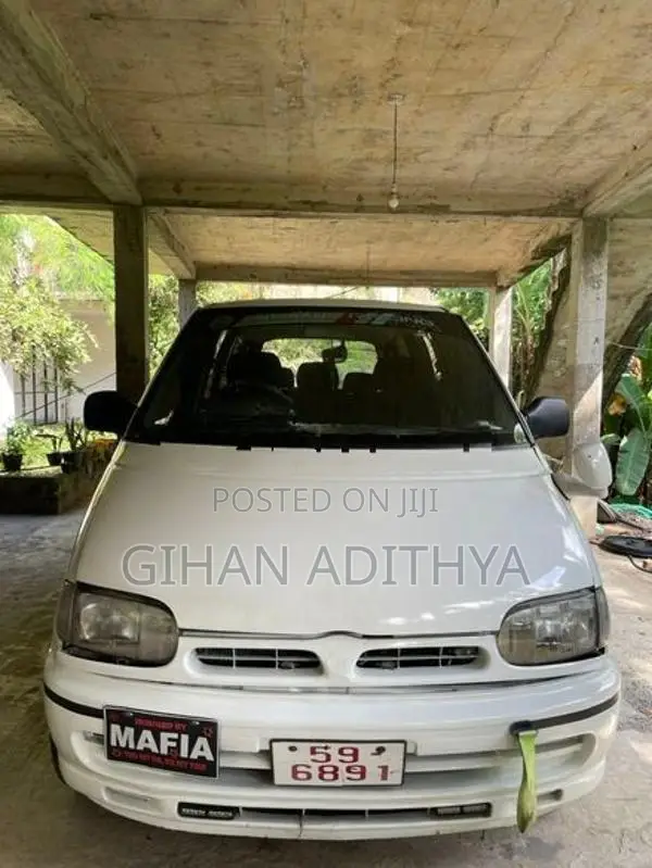 Nissan Serena 1992