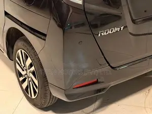 Toyota Roomy Custom G 2025