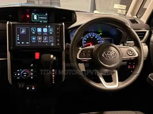 Toyota Roomy Custom G 2025
