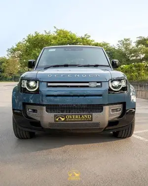 Land Rover Defender Dynamic HSE PHEV UK 2025