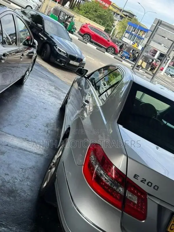 Mercedes Benz E200 W212 Avantgarde 2010