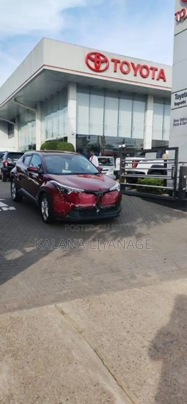 Toyota CHR SUV 2017