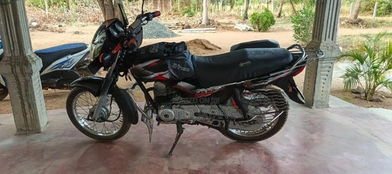 Bajaj CT100 2016