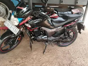 Hero Hunk 150R 9536 2018