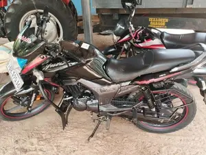Hero Hunk 150R 9536 2018