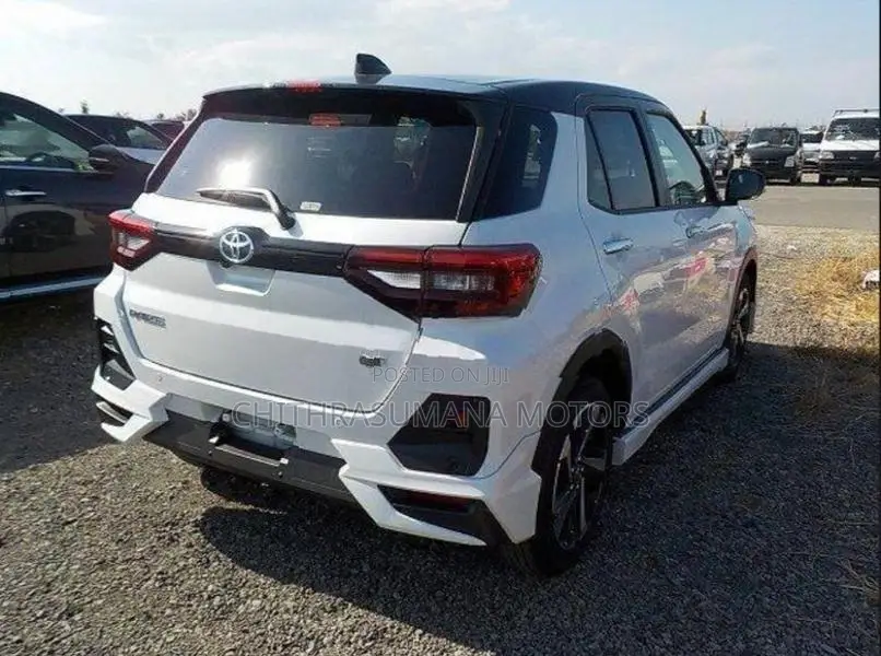 Toyota Raize Z Hybrid 2025