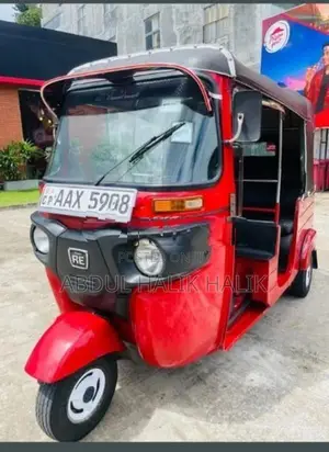 Bajaj RE 2015