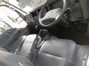 Isuzu Elf Dump truck 2017