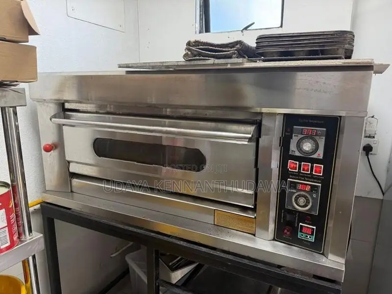 Commercial Pizza Deck Oven – Excellent Condition