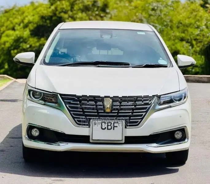 Toyota Premio G Superior 2018