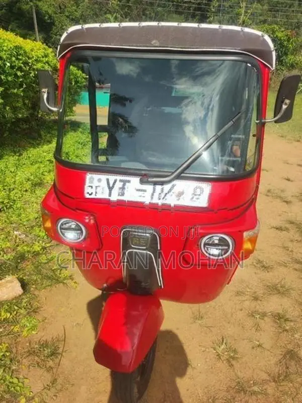 Bajaj RE 2011