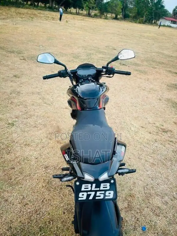 Bajaj Pulsar NS200 Red Black 2026