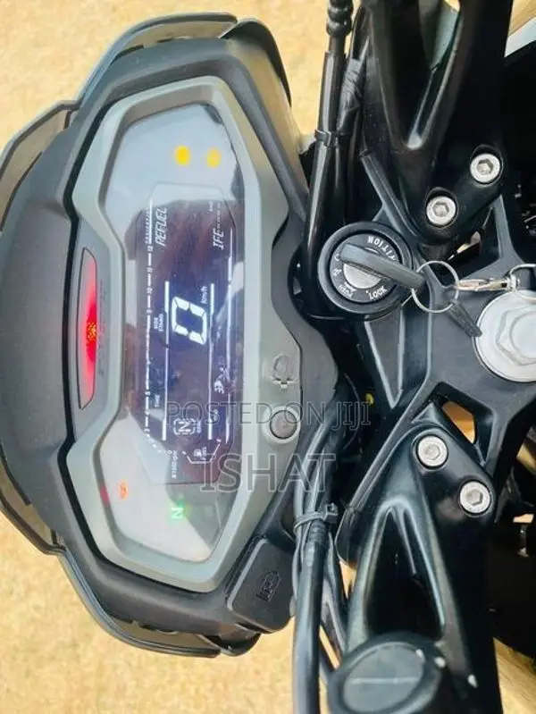 Bajaj Pulsar NS200 Red Black 2026