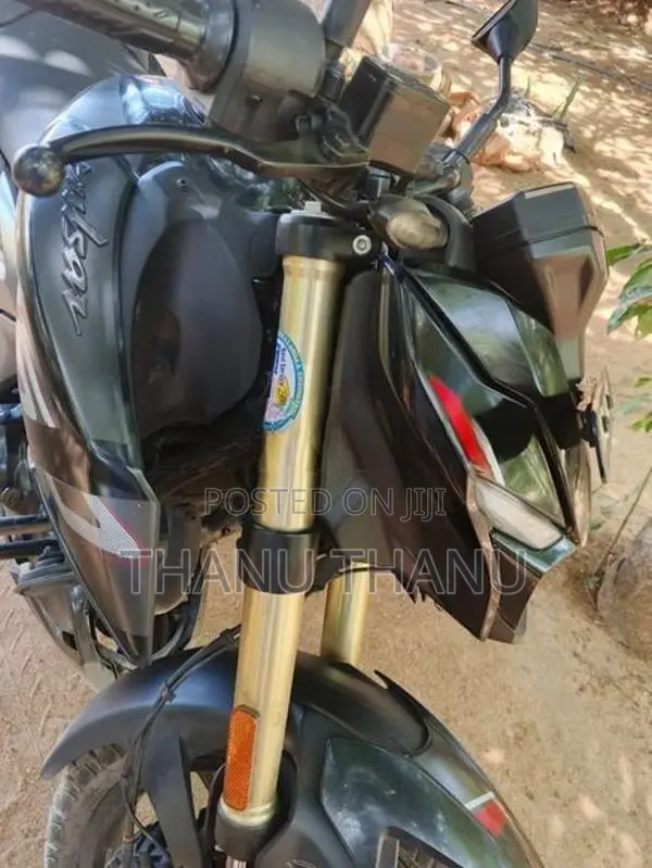 Bajaj Pulsar N160 Premium 2025