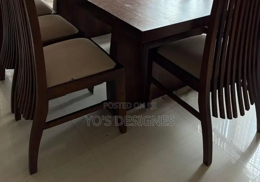 Teak 8 Seater dinning table with chairs