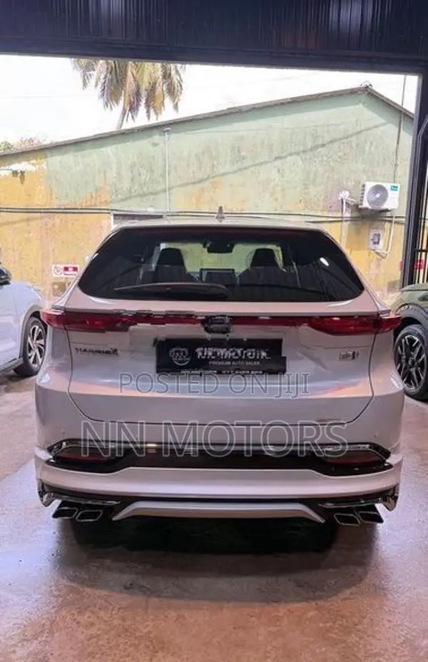 Toyota Harrier 2023