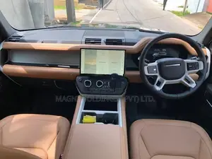 Land Rover Defender P300E X-Dynamic HSE 2026