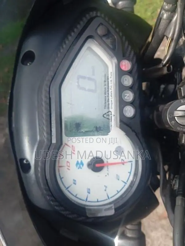 Bajaj Pulsar 150 2015