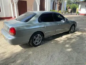 Hyundai Sonata 2000