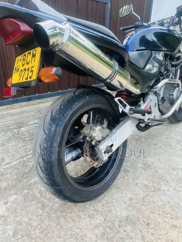 Honda Hornet 2015