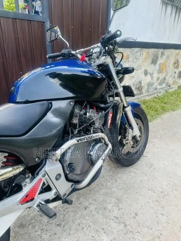 Honda Hornet 2015