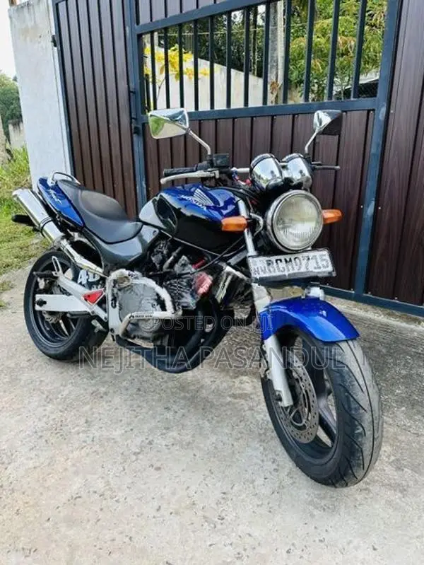 Honda Hornet 2015