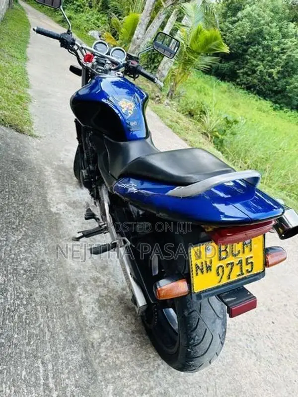 Honda Hornet 2015