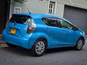 Toyota Aqua S Grade 2013