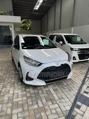 Toyota Yaris G GRADE LED BSM 2026