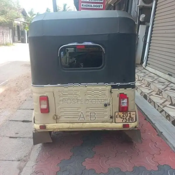 Bajaj RE 1995